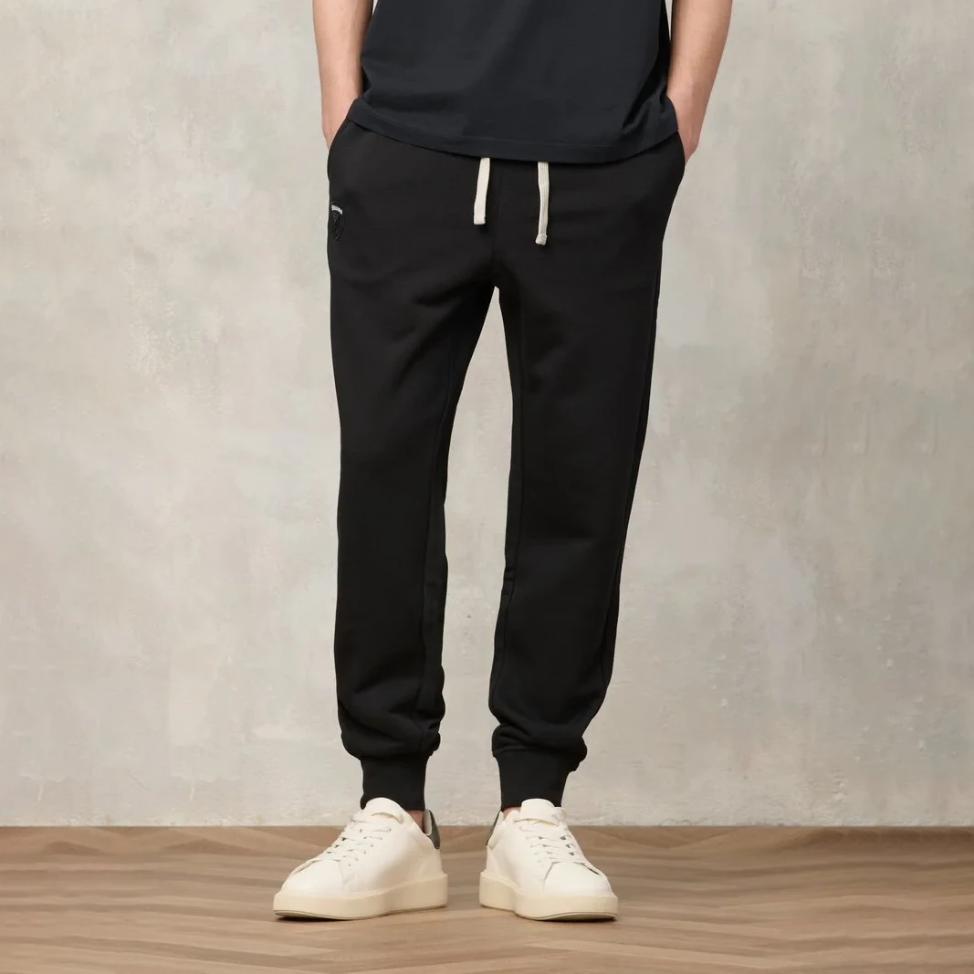 Trenerka te poshtme per meshkuj